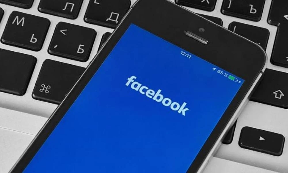 Facebook: Γιατί απενεργοποιήθηκαν λειτουργίες από Messenger και Instagram